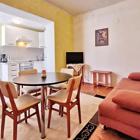 Apartamento Devcic Šilo