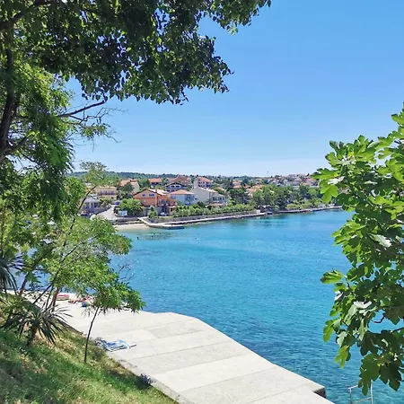 Apartment Devcic