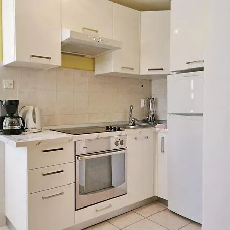 Devcic Apartment *