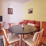 Devcic Apartament *